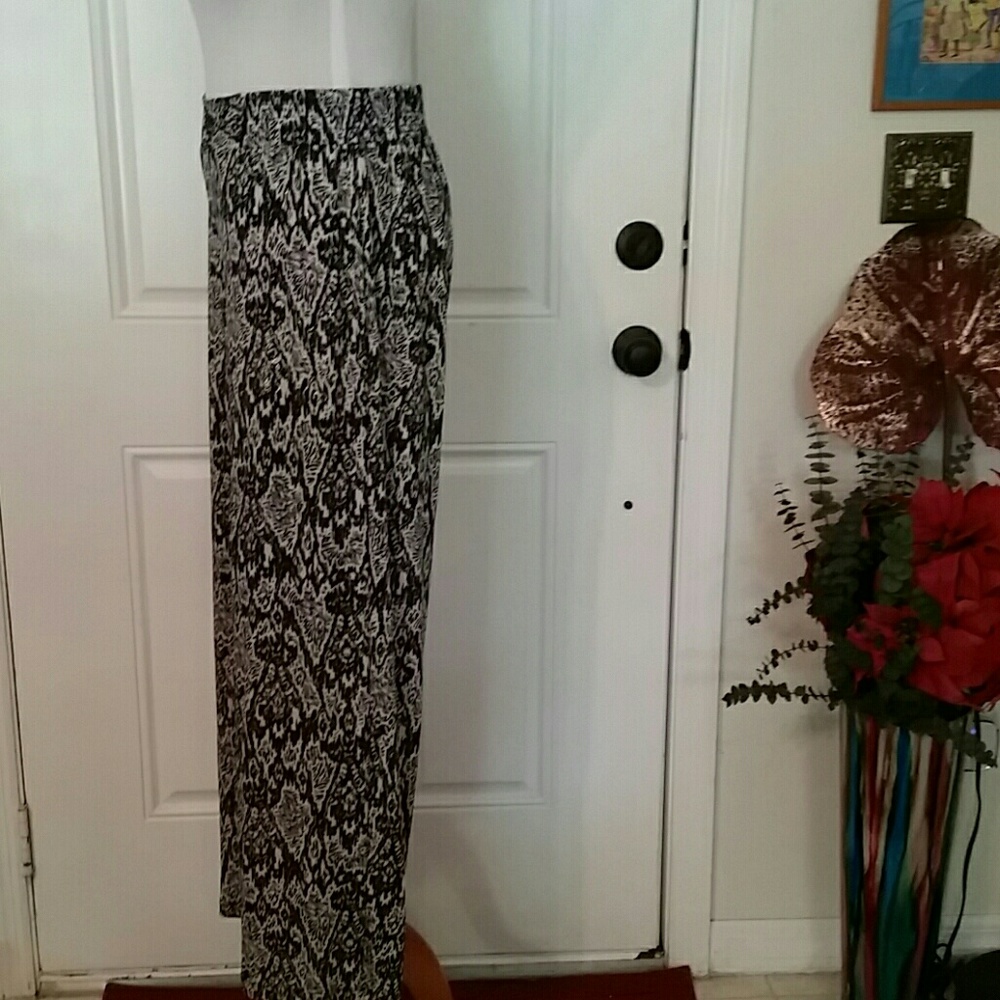 Pants - Picture 4 of 8